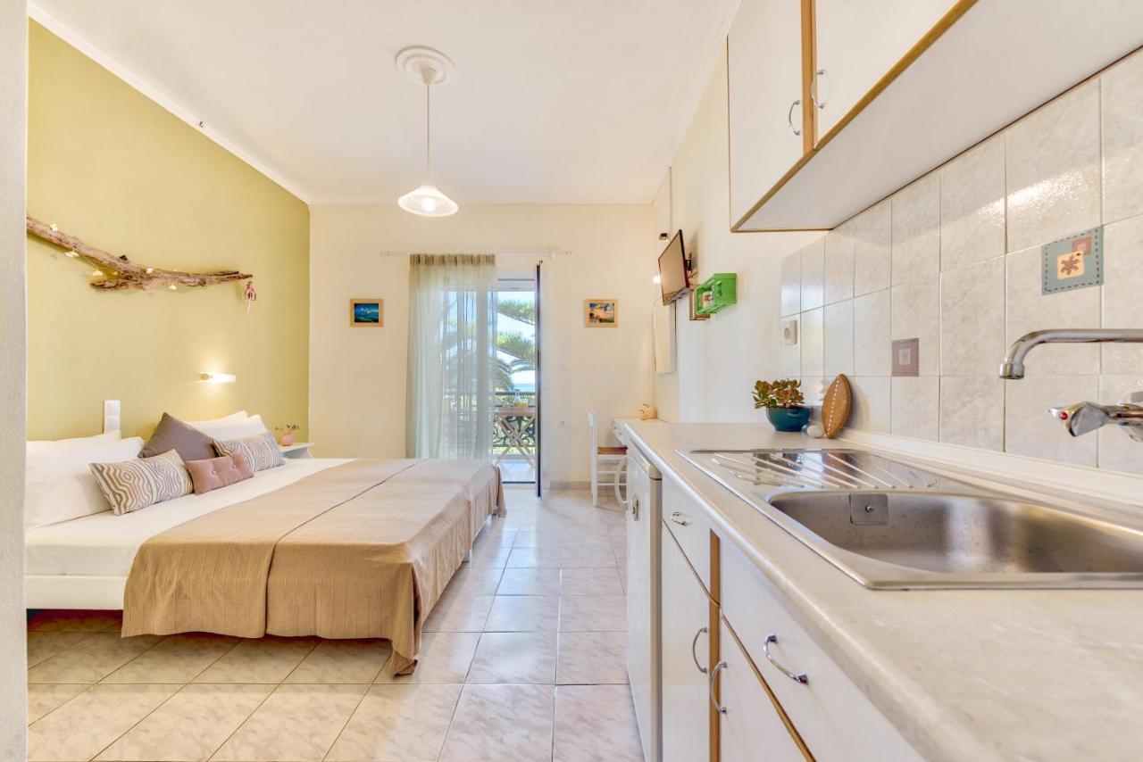 Panorama Studios&Apartments Amoudi Bagian luar foto
