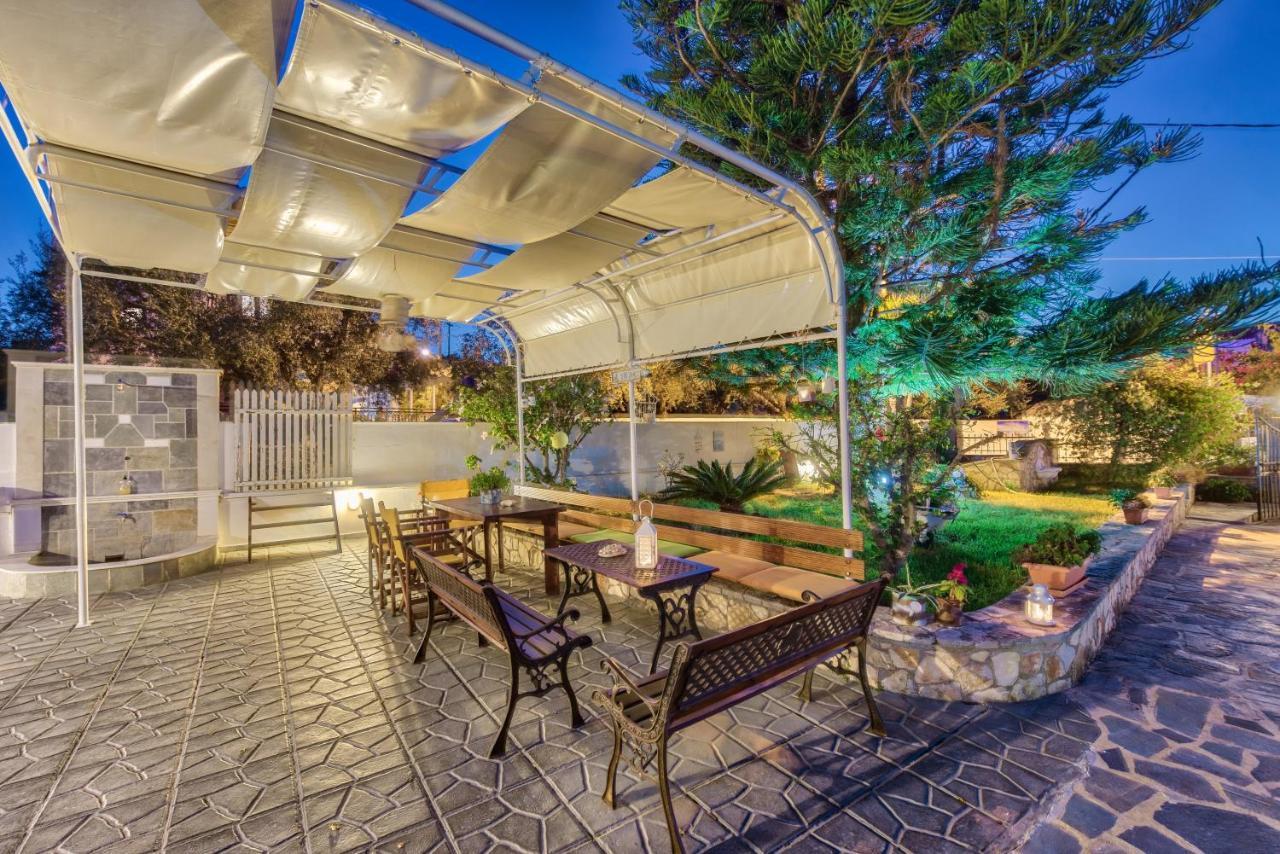 Panorama Studios&Apartments Amoudi Bagian luar foto
