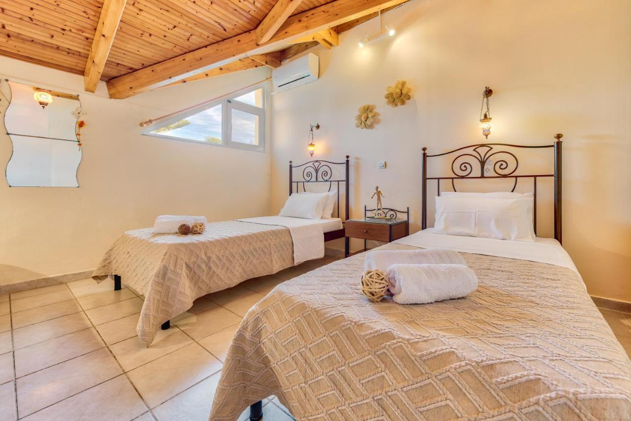 Panorama Studios&Apartments Amoudi Bagian luar foto
