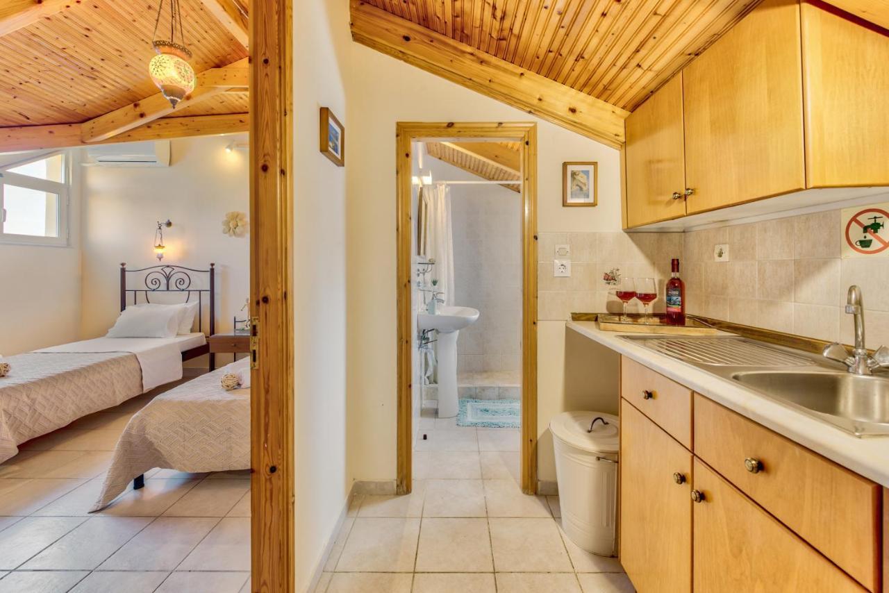 Panorama Studios&Apartments Amoudi Bagian luar foto